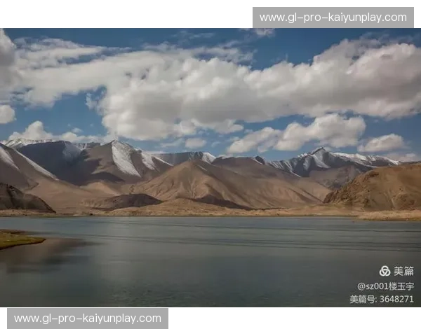 群马县：山峦叠嶂间的静谧与活力，一览福冈的都市脉搏